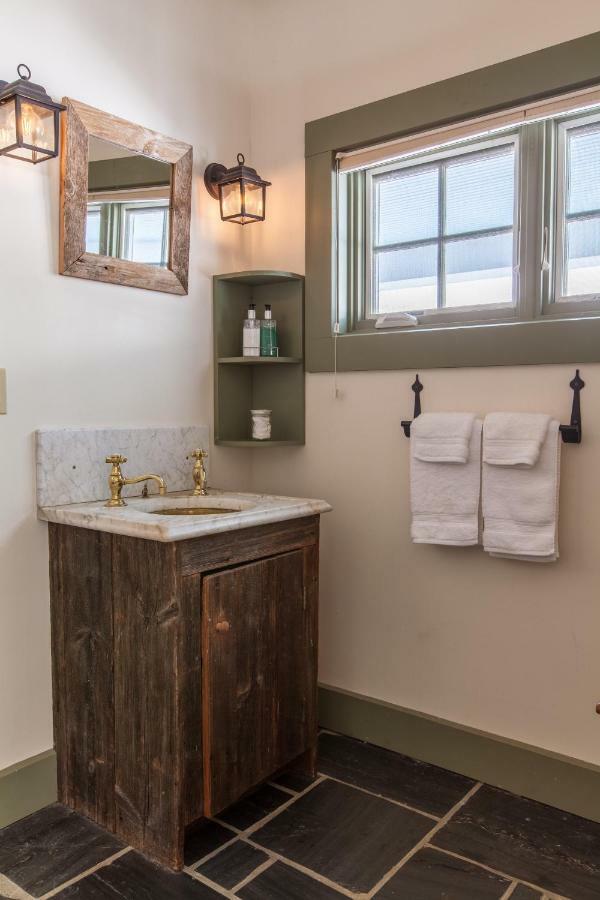 Bed and Breakfast Whitford House And Twin View Barn à Addison Extérieur photo